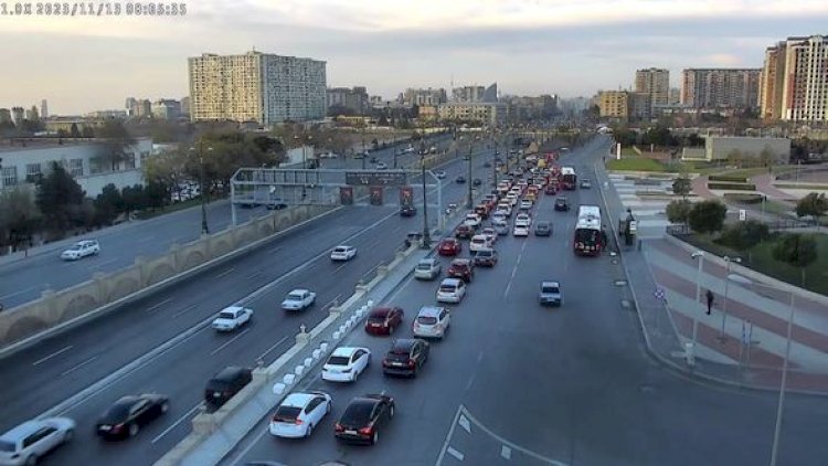    Yeni həftə böyük tıxacla başladı   