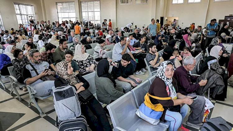    Qəzzadan çıxarılan rusiyalılar Moskvaya göndərilir   