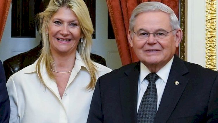    Bob Menendes senatordur yoxsa gizli agent? - Foto   
