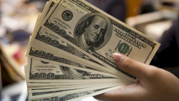    Azərbaycanda dollar bahalaşa bilər -  Bədbin proqnoz   