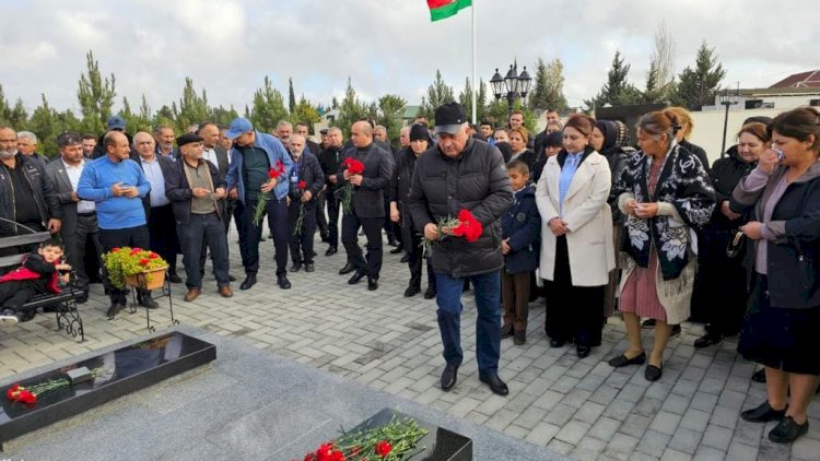    İca başçısı şəhidin anım mərasimində - Fotolar   