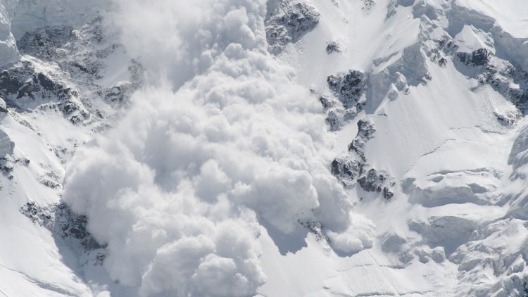    İranda FACİƏ - 5 alpinist qar altında qaldı   