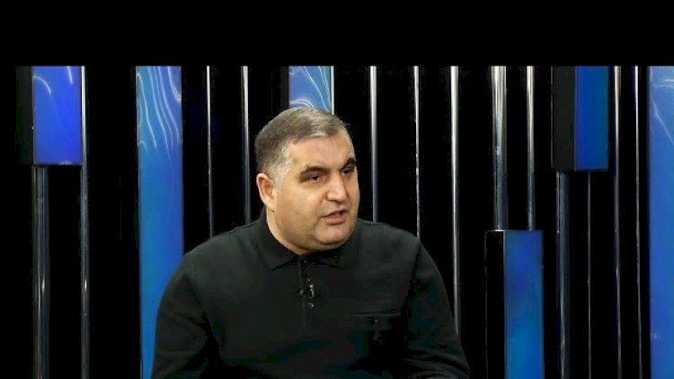    Hamı eyni sözü deyir: “İcra başçısından xahiş et, deputata ağız aç...”   