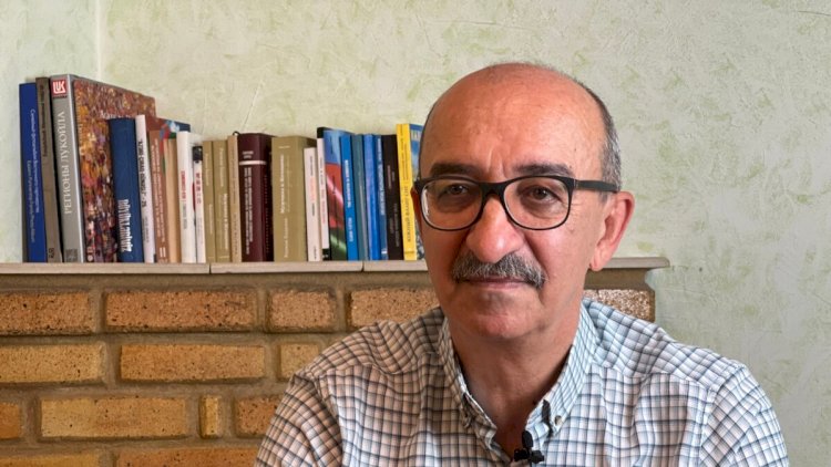    “Əgər oğlan qıza “evə gedəndə zəng et” deyirsə, onun telefonunu yoxlayırsa...”   