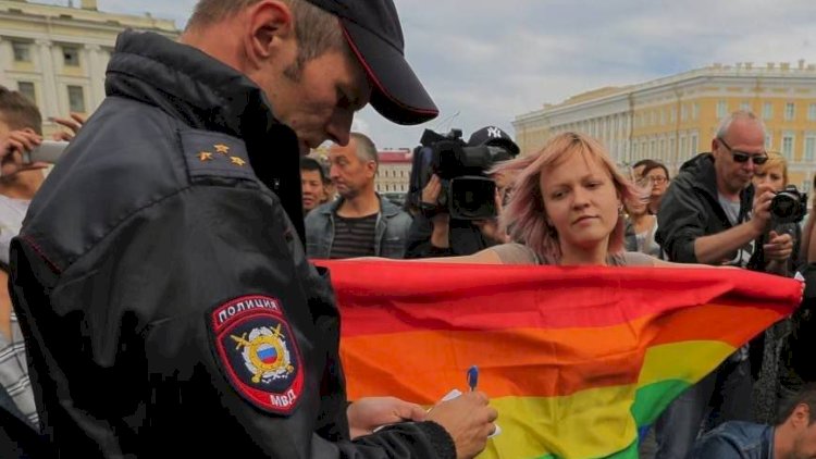    Rusiya Ali Məhkəməsi “Beynəlxalq LGBT ictimai hərəkatı”nın fəaliyyətini qadağan etdi   