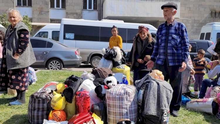    Qarabağ erməniləri Ermənistanı tərk edir   