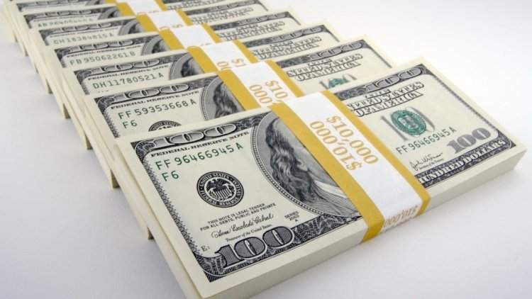    Mərkəzi Bankın valyuta ehtiyatları 33% artıb    