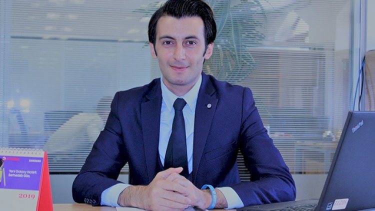    Yarım milyonluq mənimsəmədə ittiham olunan politoloqa 12 il cəza istənildi    