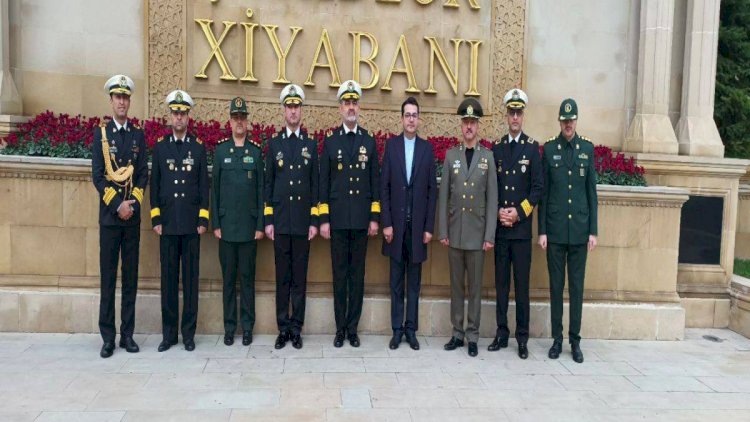    İranlı hərbçilər Şəhidlər xiyabanını ziyarət etdilər   