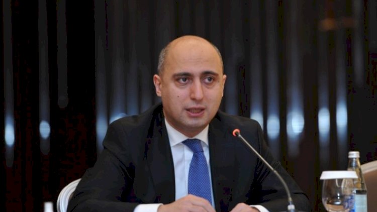    Nazir qızılcaya görə distant təhsilə ehtiyac görmür   