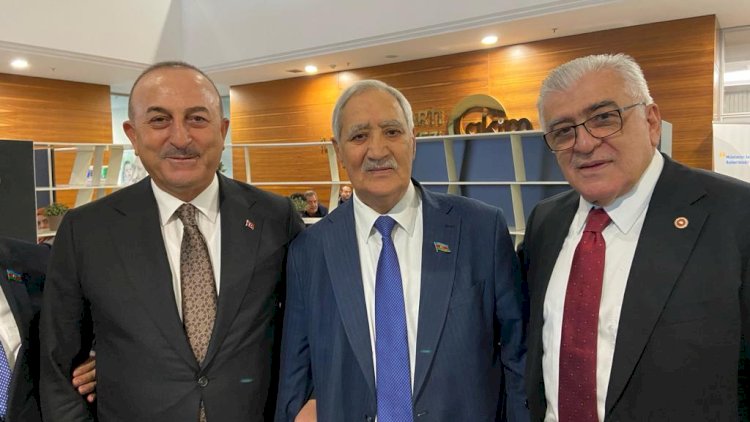    Fəzail Ağamalı Mövlud Çavuşoğlu ilə görüşüb   