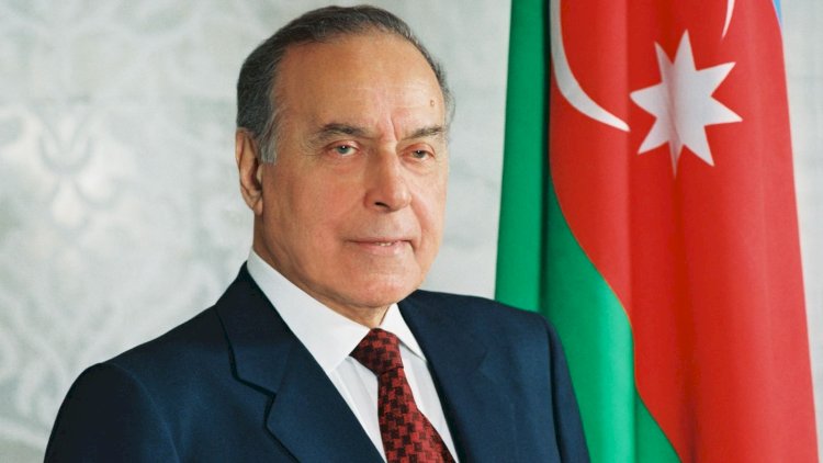      Heydər Əliyev - Dühası ilə tarix yaradan Ümummilli lider   