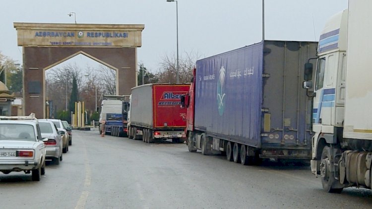   “Qırmızı körpü” gömrük postunda kritik durum - FOTOLAR   