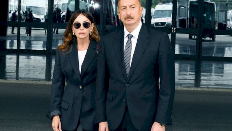    Prezident və birinci xanım dəfn mərasiminə əklil göndərdi   