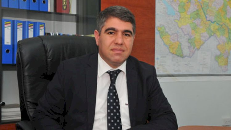    Deputat: “Yastıq altında” 15 milyard yığılıb   