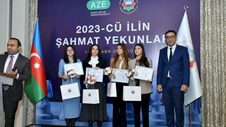    2023-cü ildə uğur qazanan şahmatçılarımıza mükafatlar təqdim olundu - Video   