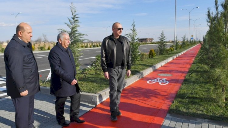    Prezident Ağdam şəhərinin daxili yollarında aparılan işlərlə tanış oldu   
