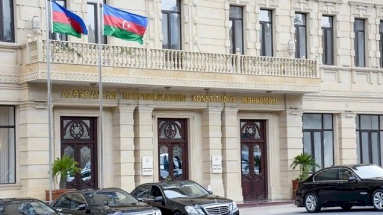    Konstitusiya Məhkəməsindən vəkillərlə bağlı QƏRAR   