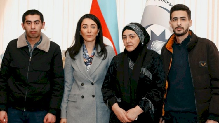    Ombudsman erməni əsirliyindən azad edilmiş hərbi qulluqçularla görüşdü - Foto   