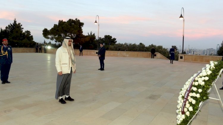    BƏƏ lideri Bakıda şəhidlərin xatirəsini andı   