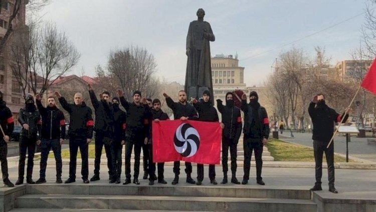    Zaxarova qəzəbləndi: “Kamera qarşısında seksual yönünü nümayiş etdirən...”   
