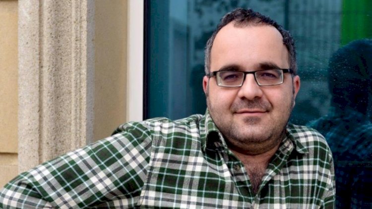    “Şairlik insanın qarnını doyurmur” - Qan Turalı   