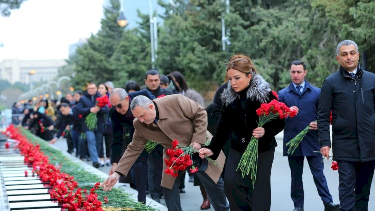    QHT Agentliyinin kollektivi Şəhidlər xiyabanını ziyarət etdi    