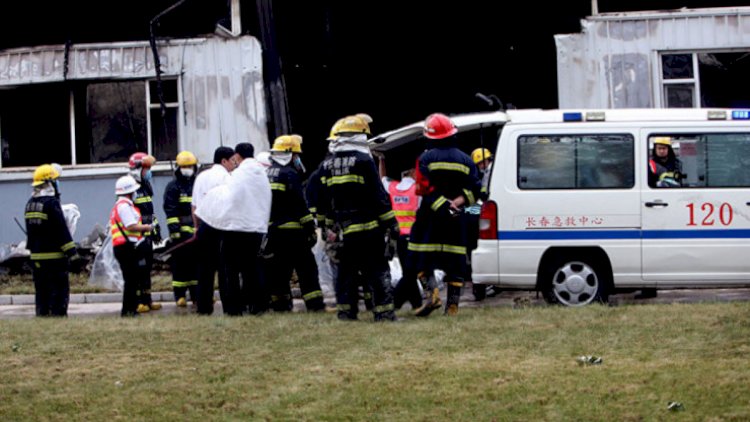    Çində yataqxana yandı, 13 şagird öldü   