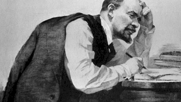    Leninin dəfni: Rusiya kommunistləri qəzəbləndi   