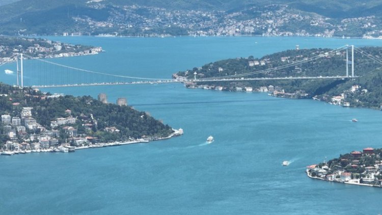    İstanbul boğazında dəhşətli anlar - Foto   