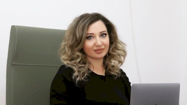    Qadından üzr istəmək:   “Bizim kişilərdə bu bacarıq yoxdur”