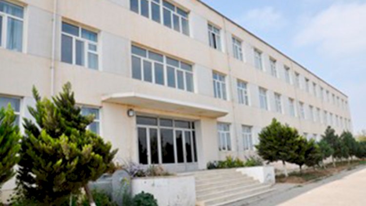    Bakıda şagirdi təhqir edən müəllimə töhmət verildi   