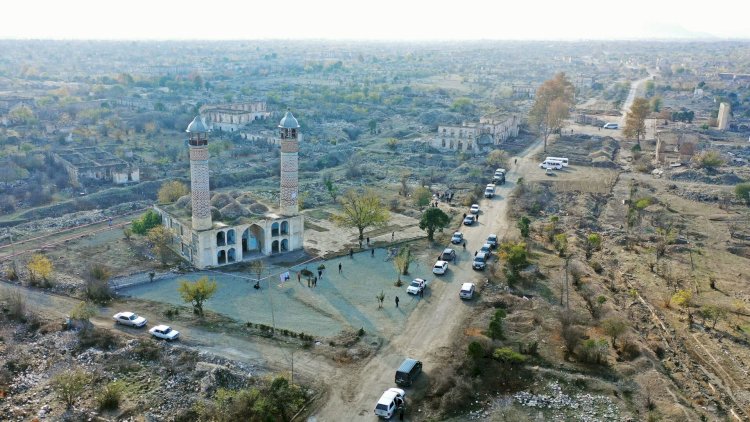    “Paytaxt Ağdama köçürülsün!” – Prezidentliyə namizəddən təklif   
