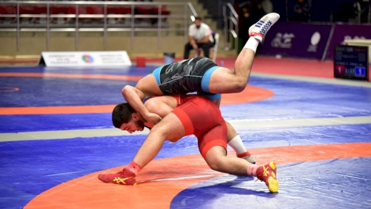   Güləş üzrə Azərbaycan çempionatında növbəti mükafatçılar müəyyənləşdi   