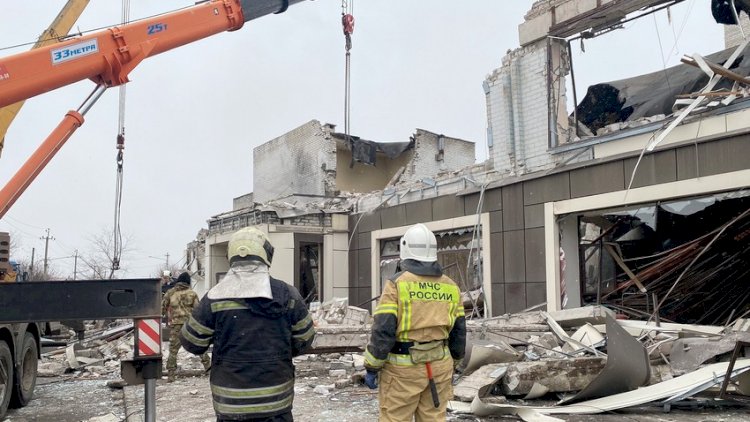    Ukrayna çörək zavoduna  raket atdı - 28 nəfər öldü   