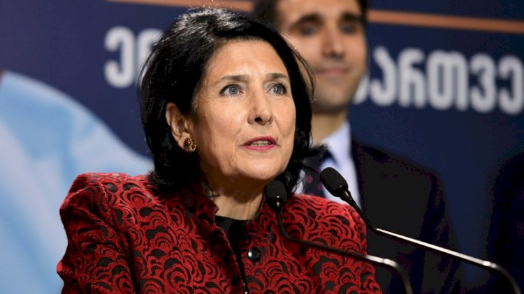    Zurabişvili Kremli ittiham etdi   