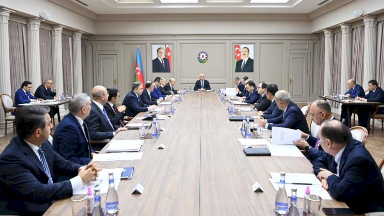    İlham Əliyev bu nazirləri yola salır - Fotolar   
