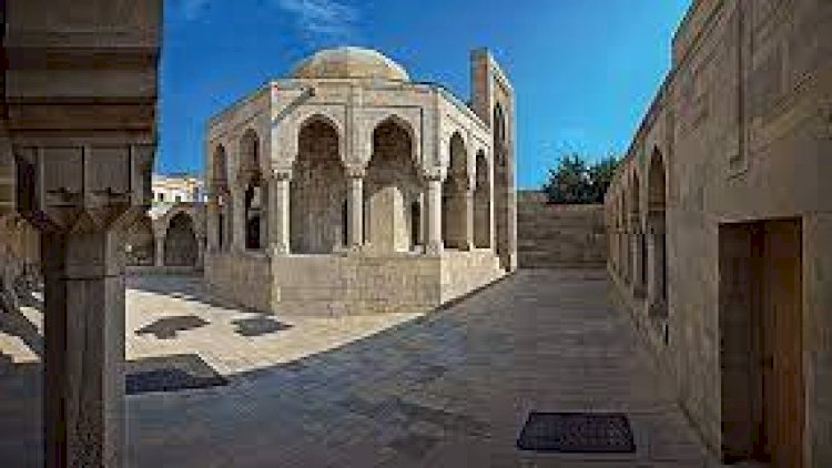    Bakıda tarixi abidələrə 400-dən çox qanunsuz müdaxilə olub - RƏSMİ   