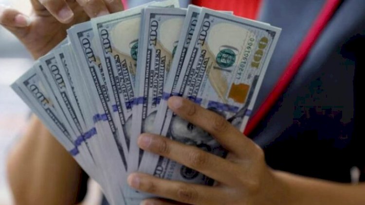    Bankların dollar tələbi kəskin artıb – Devalivasiya təhlükəsi var?   