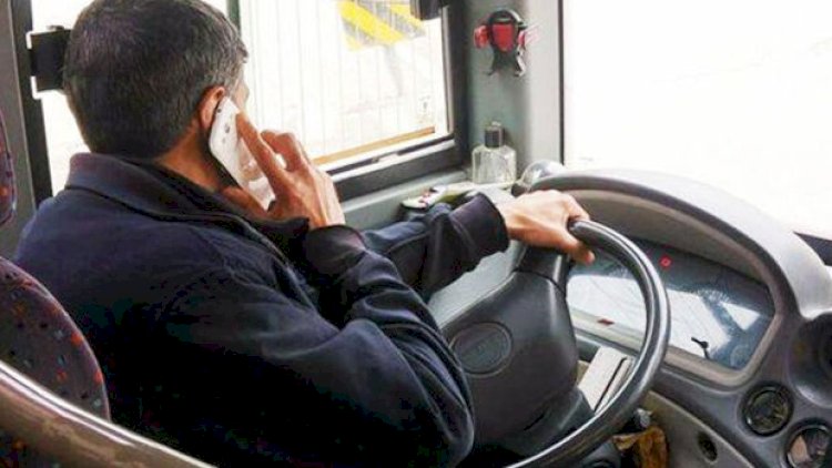    Qadın ona sataşan avtobus sürücüsünü videoya çəkdi, özü həbs olundu   
