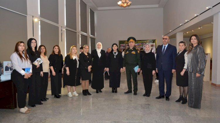    Abşeron rayonundan 5000 kitab əsgərlərə göndərildi - Fotolar   