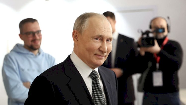    Putinin “Barbi” ləqəbli yeni sevgilisi - FOTOLAR     