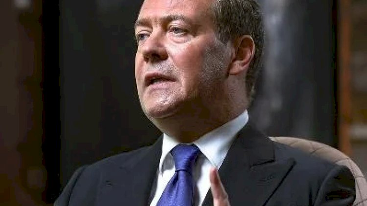    “Bu, Üçüncü Dünya müharibəsidir” - Medvedev   