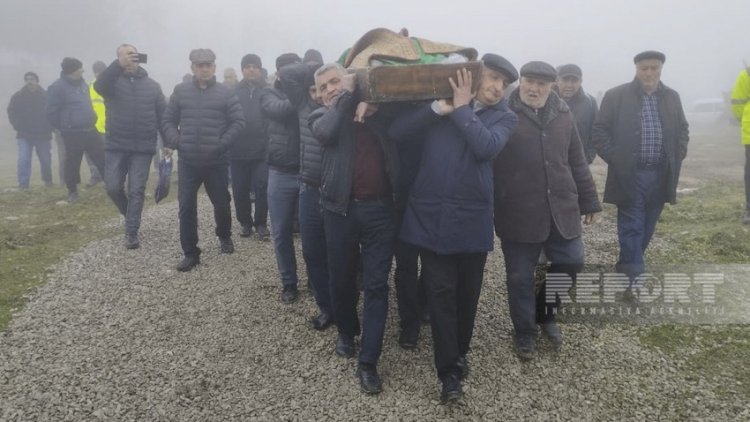    Mövlud Süleymanlı anasının yanında dəfn olundu   
