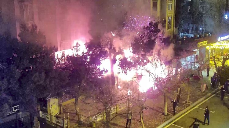    Bakıda restoranda yanğın başladı   