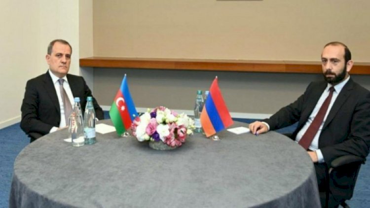    XİN rəhbərlərinin Berlin görüşü başladı   