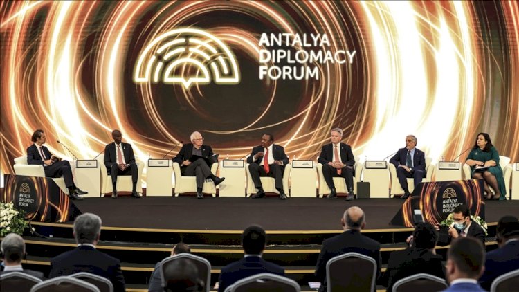    Antalya Forumunun 2-ci günü: Müzakirələr davam edir   