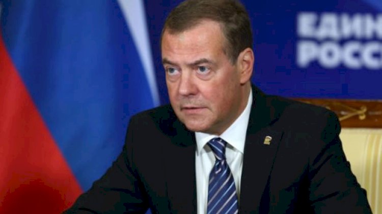    “Almaniya Rusiya ilə müharibəyə hazırlaşır” - Medvedev   