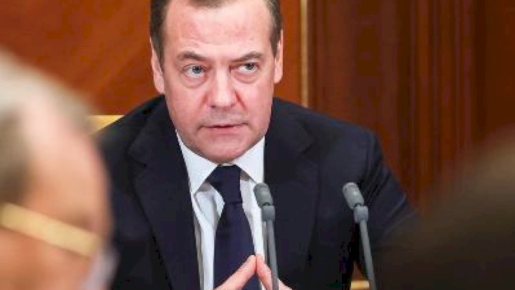    Medvedev: Kreml anlayır ki, SSRİ-ni dirçəltmək mümkün deyil   