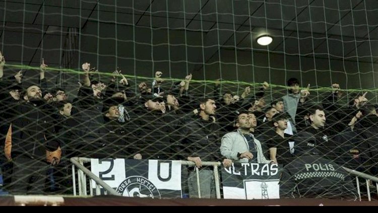    “Neftçi” və “Qarabağ” azarkeşlərinə görə cərimələndi   